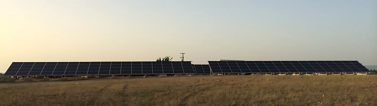 Metin İkizoğlu güneş enerjisi projesinin havadan görünümü